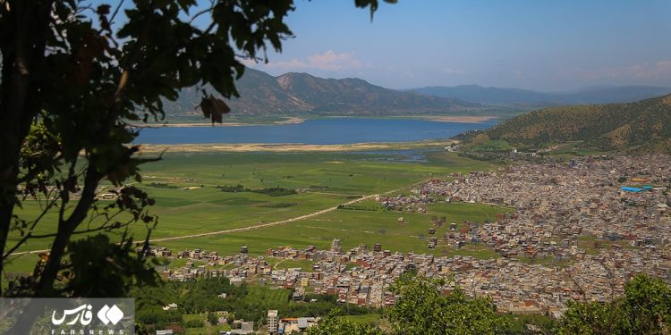 A trip to Iran’s capital of street theater