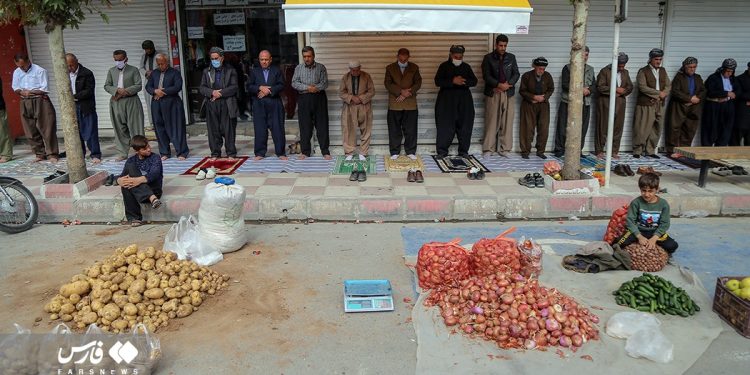 A trip to Iran’s capital of street theater