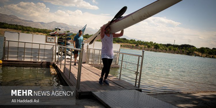Iran’s women’s rowing league