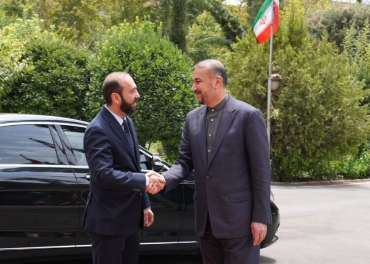 Armenia FM visits Tehran ahead of Moscow talks