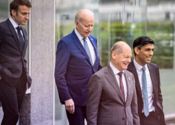 Iran and Europe: Trust building mechanisms