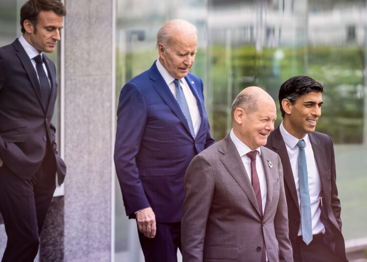 Iran and Europe: Trust building mechanisms