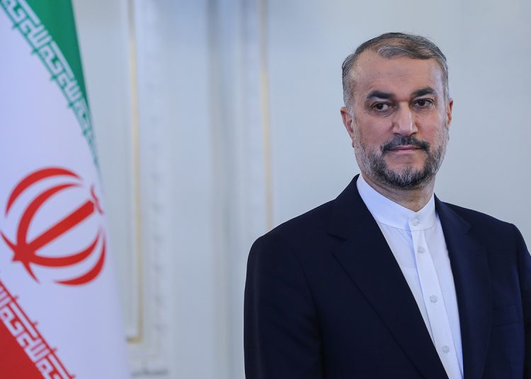 Iran FM to Attend Davos Summit