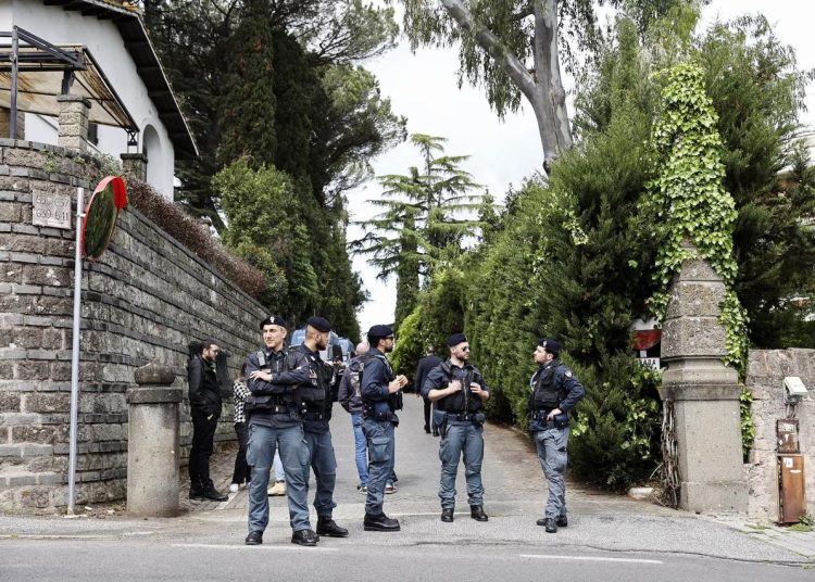 Iran-US wrap up talks in Rome, reporting progress