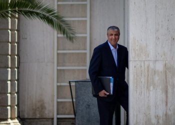 Iran to reconsider accepting US IAEA inspectors if deal reached